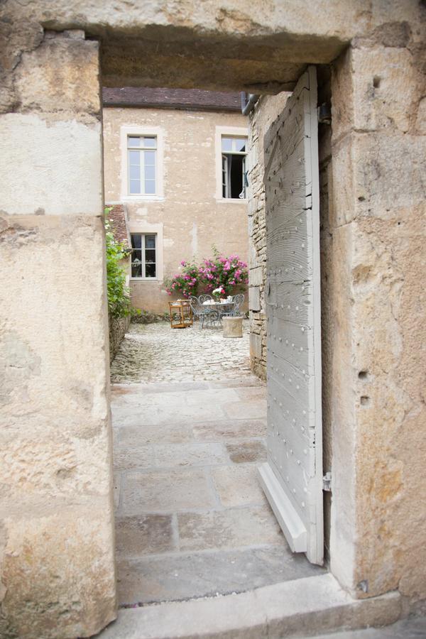 Hotel Le Prieuré Noyers-sur-Serein Esterno foto
