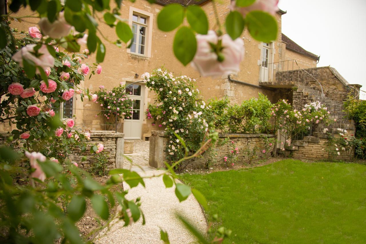 Hotel Le Prieuré Noyers-sur-Serein Esterno foto