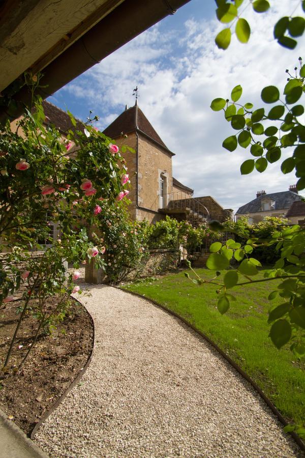 Hotel Le Prieuré Noyers-sur-Serein Esterno foto
