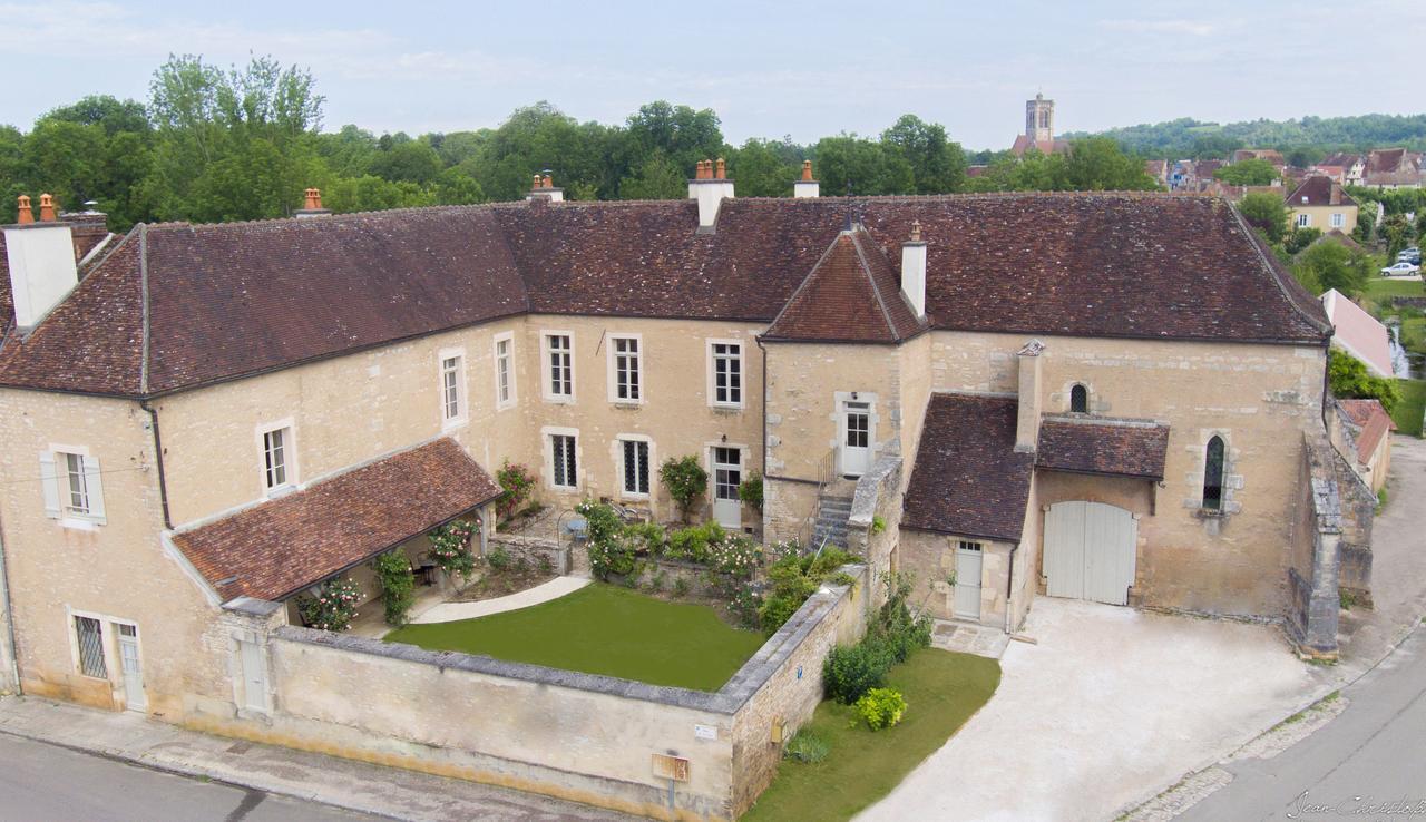 Hotel Le Prieuré Noyers-sur-Serein Esterno foto