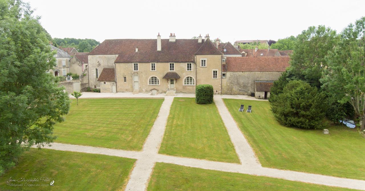 Hotel Le Prieuré Noyers-sur-Serein Esterno foto